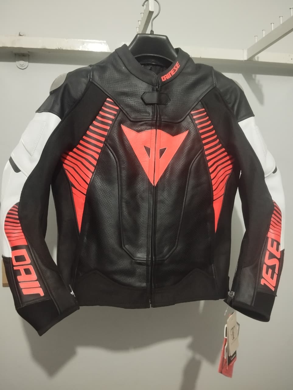Leather motorcycle racing jacket image 1